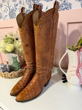 Extreme rare ants Mercedes honey extra tall sz 14B